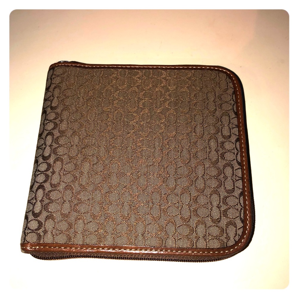 CD/DVD CASE
